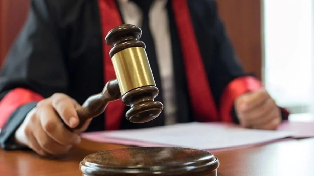 Öğretmene Şiddet Cezasız Kalmayacak! Emsal Nitelikte Ağır Hapis Kararı! - Gündem Haberleri